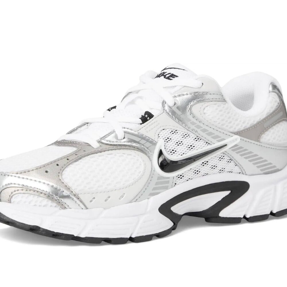 Mens Nike V5 RNR (Color: White/Black/Vast Grey/College Grey)
